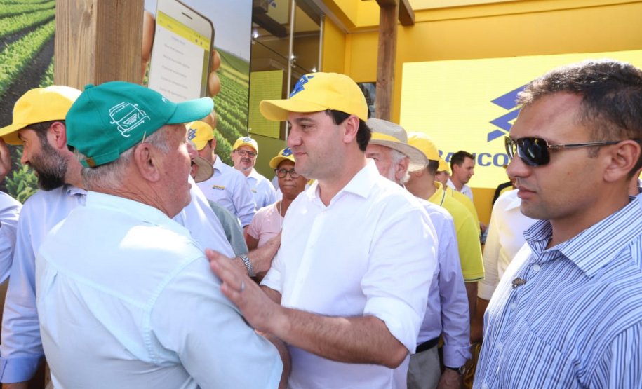 O governador Carlos Massa Ratinho Júnior entregou nesta quinta-feira (7), durante o Show Rural, em Cascavel, três tratores agrícolas para produtores do município de Catanduvas. - Cascavel, 07/02/2019 - Foto: Rodrigo Félix Leal/ANPr
