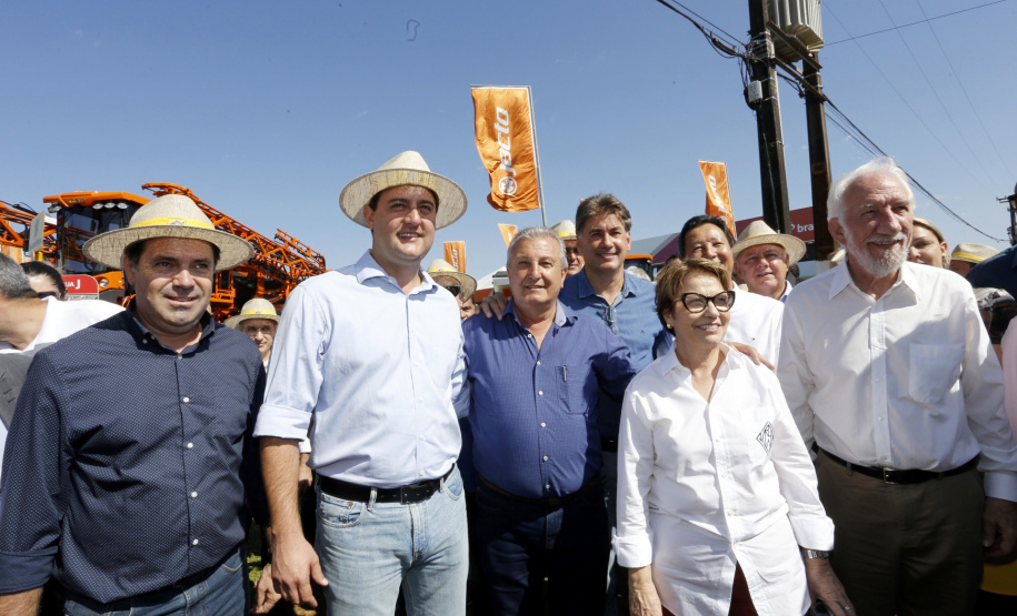 O governador Carlos Massa Ratinho Junior recebe a ministra da Agricultura, Pecuária e Abastecimento, Tereza Cristina, no Show Rural Coopavel. - Cascavel, 08/02/2019 - Foto: Arnaldo Alves/ANPr