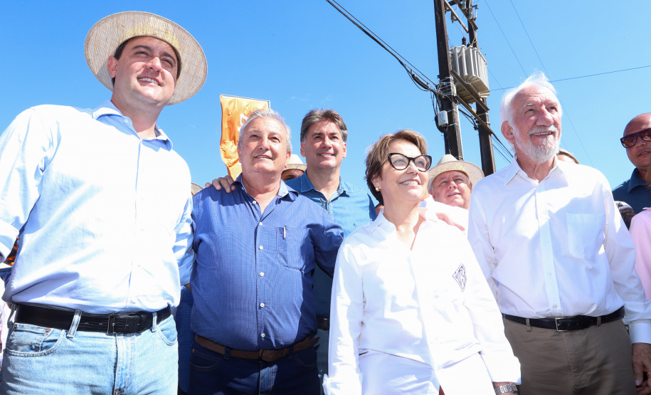 O governador Carlos Massa Ratinho Junior recebe a ministra da Agricultura, Pecuária e Abastecimento, Tereza Cristina, no Show Rural Coopavel. - Cascavel, 08/02/2019 - Foto: Rodrigo Félix Leal/ANPr