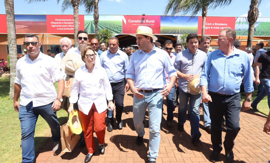 O governador Carlos Massa Ratinho Junior recebe a ministra da Agricultura, Pecuária e Abastecimento, Tereza Cristina, no Show Rural Coopavel. - Cascavel, 08/02/2019 - Foto: Rodrigo Félix Leal/ANPr
