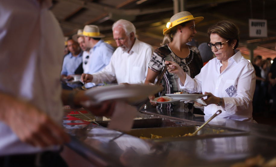 O governador Carlos Massa Ratinho Junior recebe a ministra da Agricultura, Pecuária e Abastecimento, Tereza Cristina, no Show Rural Coopavel. - Cascavel, 08/02/2019 - Foto: Rodrigo Félix Leal/ANPr