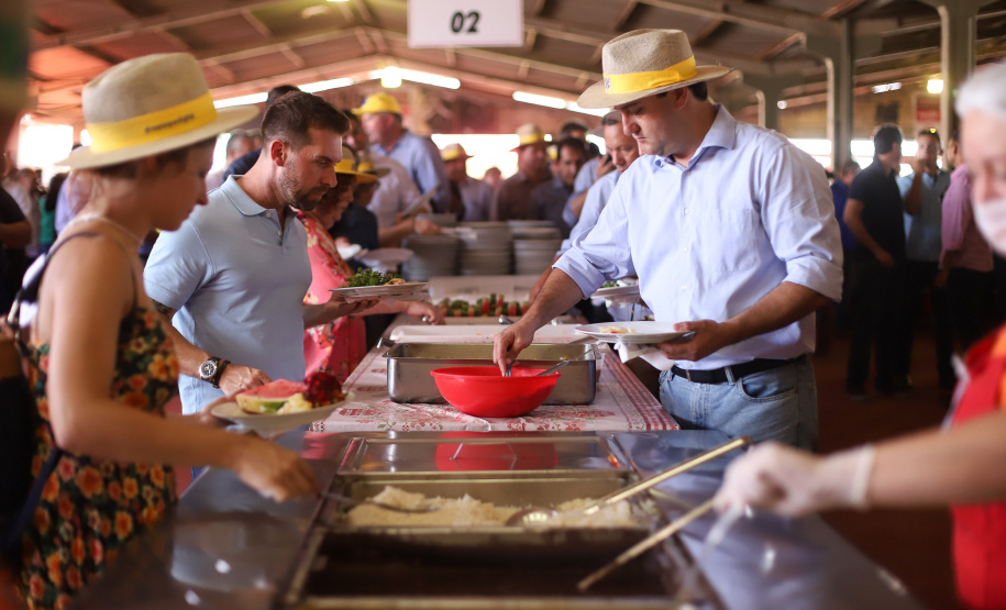 O governador Carlos Massa Ratinho Junior recebe a ministra da Agricultura, Pecuária e Abastecimento, Tereza Cristina, no Show Rural Coopavel. - Cascavel, 08/02/2019 - Foto: Rodrigo Félix Leal/ANPr