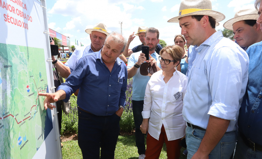 O governador Carlos Massa Ratinho Junior recebe a ministra da Agricultura, Pecuária e Abastecimento, Tereza Cristina, no Show Rural Coopavel. - Cascavel, 08/02/2019 - Foto: Rodrigo Félix Leal/ANPr