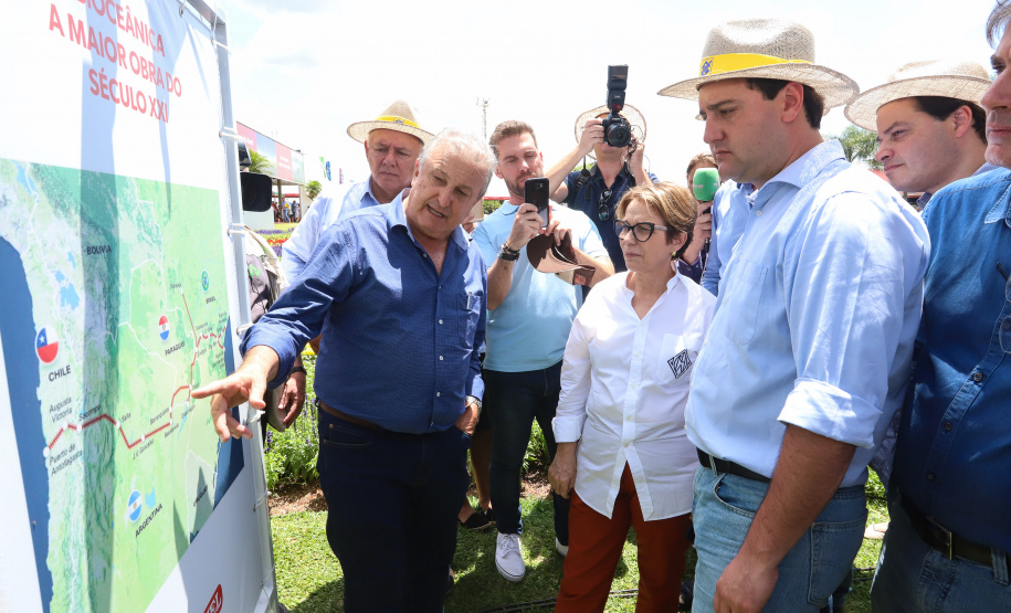O governador Carlos Massa Ratinho Junior recebe a ministra da Agricultura, Pecuária e Abastecimento, Tereza Cristina, no Show Rural Coopavel. - Cascavel, 08/02/2019 - Foto: Rodrigo Félix Leal/ANPr