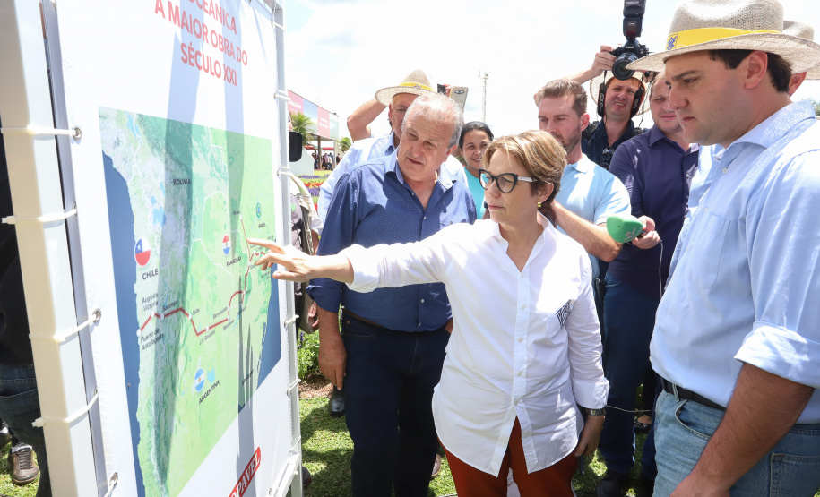 O governador Carlos Massa Ratinho Junior recebe a ministra da Agricultura, Pecuária e Abastecimento, Tereza Cristina, no Show Rural Coopavel. - Cascavel, 08/02/2019 - Foto: Rodrigo Félix Leal/ANPr