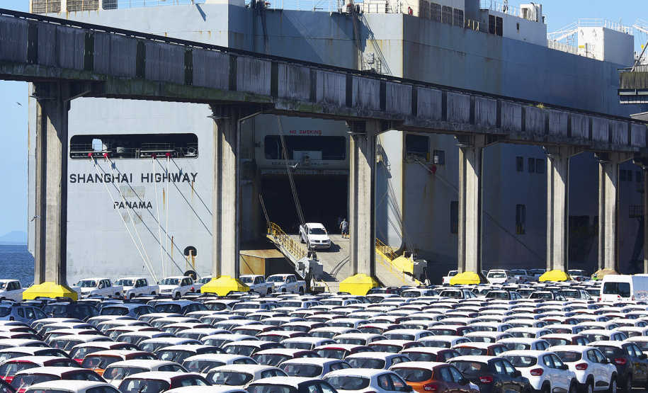 O Corredor de Exportação do Porto de Paranaguá movimentou, neste ano, 20% mais cargas que em janeiro de 2018.  Juntos, os granéis farelo, trigo, soja e milho somaram 1,87 milhão de tonelada exportada. O maior destaque foi na movimentação da soja: 575.570 toneladas do grão exportadas no primeiro mês de 2019.  -  Paranaguá, 11/02/2019  -  Foto: Arquivo APPA