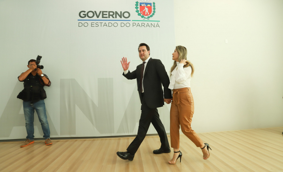 O governador Carlos Massa Ratinho Junior  deu posse, em cerimônia no Palácio Iguaçu, ao secretário de Estado do Desenvolvimento Sustentável e Turismo, Marcio Nunes, e aos presidentes das autarquias vinculadas à pasta. Foram empossados os presidentes do Instituto Água e Terra, Everton Souza; do Simepar, Eduardo Alvin; da Paraná Desenvolvimento, Eduardo Bekin; e da Paraná Turismo, João Jacob Mehl.  -  Curitiba, 12/02/2019  -  Foto: Rodrigo Félix Leal/ANPr