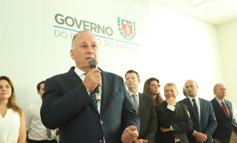 O governador Carlos Massa Ratinho Junior  deu posse, em cerimônia no Palácio Iguaçu, ao secretário de Estado do Desenvolvimento Sustentável e Turismo, Marcio Nunes, e aos presidentes das autarquias vinculadas à pasta. Foram empossados os presidentes do Instituto Água e Terra, Everton Souza; do Simepar, Eduardo Alvin; da Paraná Desenvolvimento, Eduardo Bekin; e da Paraná Turismo, João Jacob Mehl.  -  Curitiba, 12/02/2019  -  Foto: Rodrigo Félix Leal/ANPr