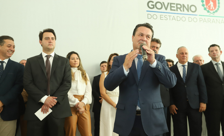 O governador Carlos Massa Ratinho Junior  deu posse, em cerimônia no Palácio Iguaçu, ao secretário de Estado do Desenvolvimento Sustentável e Turismo, Marcio Nunes, e aos presidentes das autarquias vinculadas à pasta. Foram empossados os presidentes do Instituto Água e Terra, Everton Souza; do Simepar, Eduardo Alvin; da Paraná Desenvolvimento, Eduardo Bekin; e da Paraná Turismo, João Jacob Mehl.  -  Curitiba, 12/02/2019  -  Foto: Rodrigo Félix Leal/ANPr