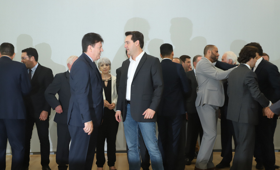 Governador Carlos Massa Ratinho Júnior dá posse ao secretário de Estado da Infrestrurura e Logística, Sandro Alex, e ao diretor do Departamento de Estradas e Rodagem (DER), João Alfredo zampieri - Curitiba, 13/02/2019 - Foto: Rodrigo Félix Leal/ANPr