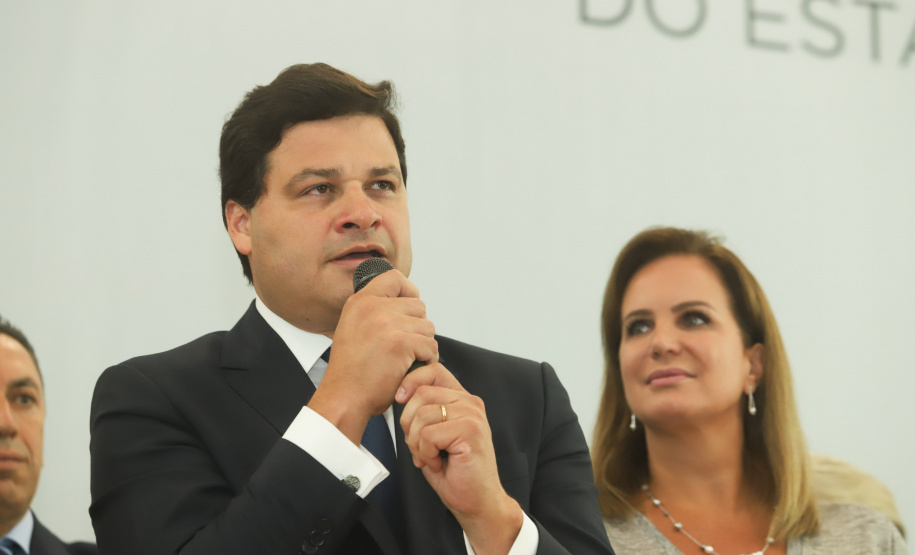 Governador Carlos Massa Ratinho Júnior dá posse ao secretário de Estado da Infrestrurura e Logística, Sandro Alex, e ao diretor do Departamento de Estradas e Rodagem (DER), João Alfredo zampieri - Curitiba, 13/02/2019 - Foto: Rodrigo Félix Leal/ANPr
