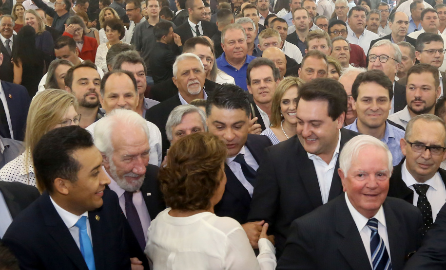 Governador Carlos Massa Ratinho Júnior dá posse ao secretário de Estado da Infrestrurura e Logística, Sandro Alex, e ao diretor do Departamento de Estradas e Rodagem (DER), João Alfredo zampieri  -  Curitiba, 13/02/2019  -  Foto: Jaelson Lucas/ANPr