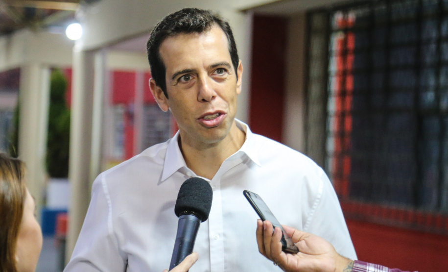 O secretário de Educação Renato Feder em visita na Escola Estadual São Cristóvão no início do ano letivo. Curitiba, 14/02/2019 - Foto: Geraldo Bubniak/ANPr