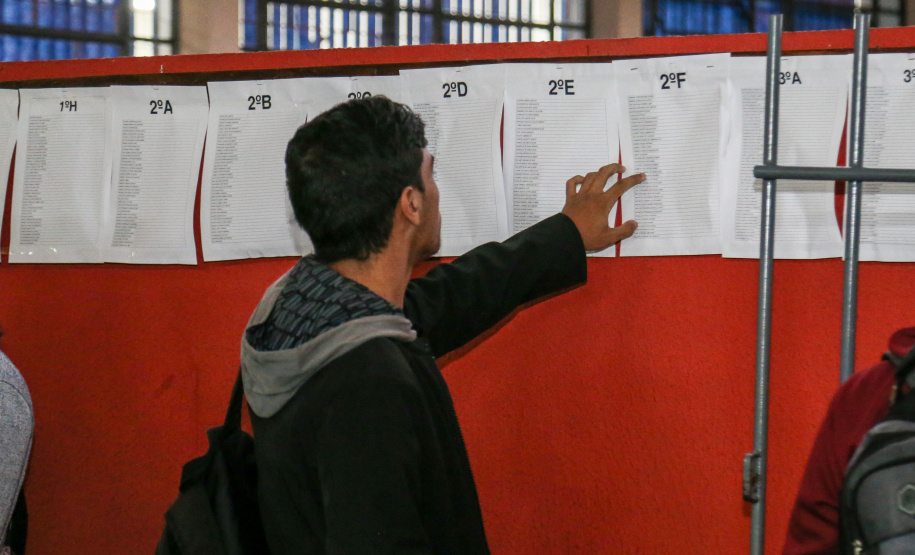 Aluno da Escola Estadual São Cristóvão no início do ano letivo. Curitiba, 14/02/2019 - Foto: Geraldo Bubniak/ANPr