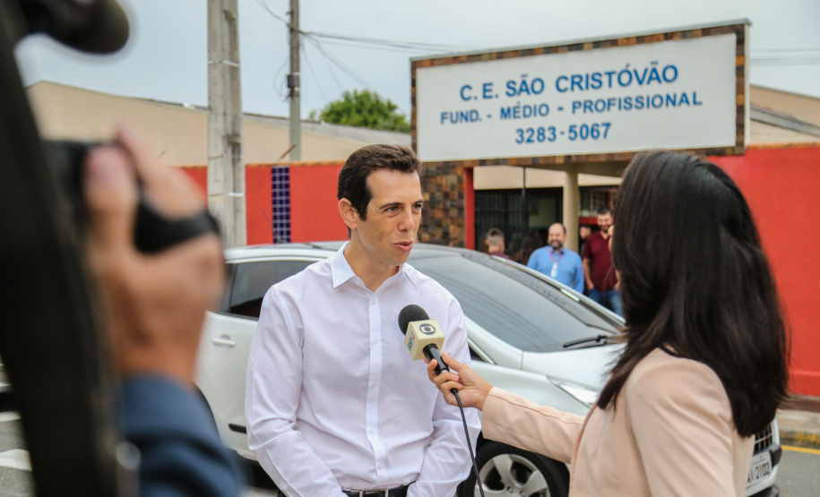 O secretário de Educação Renato Feder em visita na Escola Estadual São Cristóvão no início do ano letivo. Curitiba, 14/02/2019 - Foto: Geraldo Bubniak/ANPr