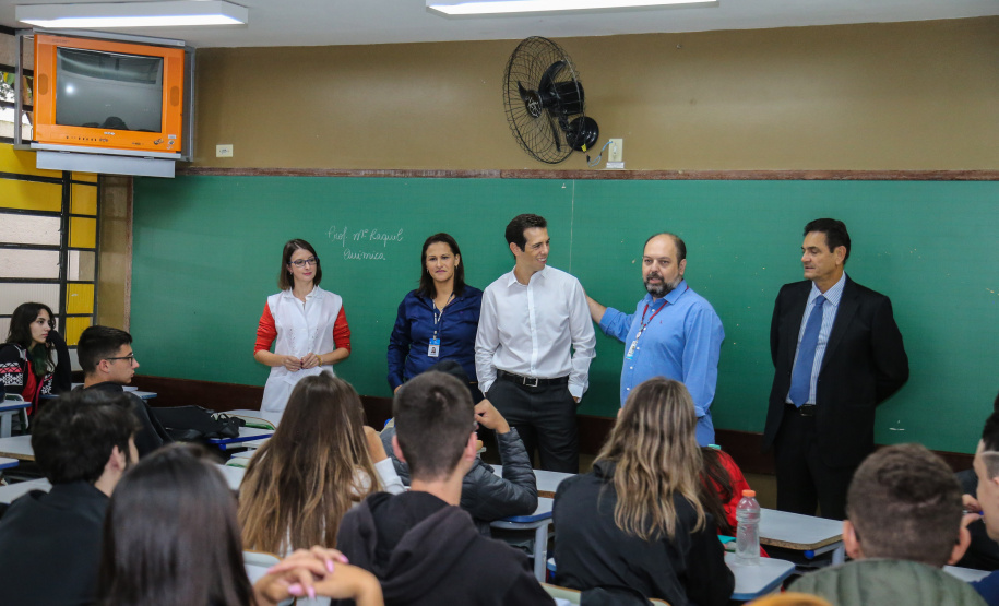 O secretário de Educação Renato Feder em visita na Escola Estadual São Cristóvão no início do ano letivo. Curitiba, 14/02/2019 - Foto: Geraldo Bubniak/ANPr
