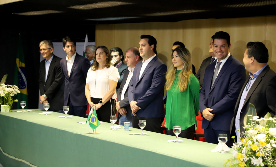 Governador Carlos Massa Ratinho Júnior dá posse ao secretário do Desenvolvimento Urbano e de Obras Públicas, João Carlos Ortega  -  Curitiba, 14/02/2019  -  Foto: José Fernando Ogura/ANPr