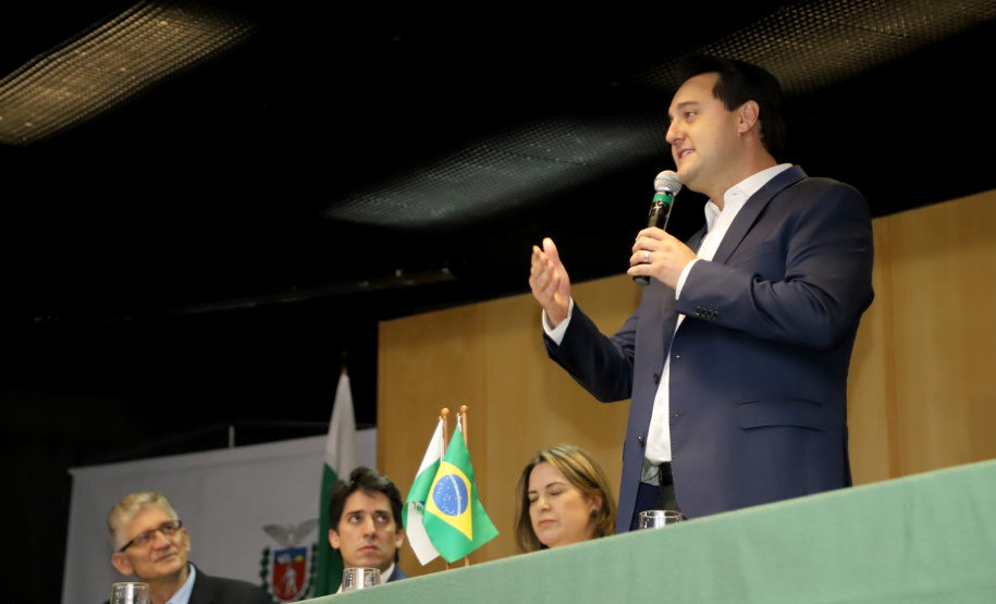 Governador Carlos Massa Ratinho Júnior dá posse ao secretário do Desenvolvimento Urbano e de Obras Públicas, João Carlos Ortega  -  Curitiba, 14/02/2019  -  Foto: José Fernando Ogura/ANPr