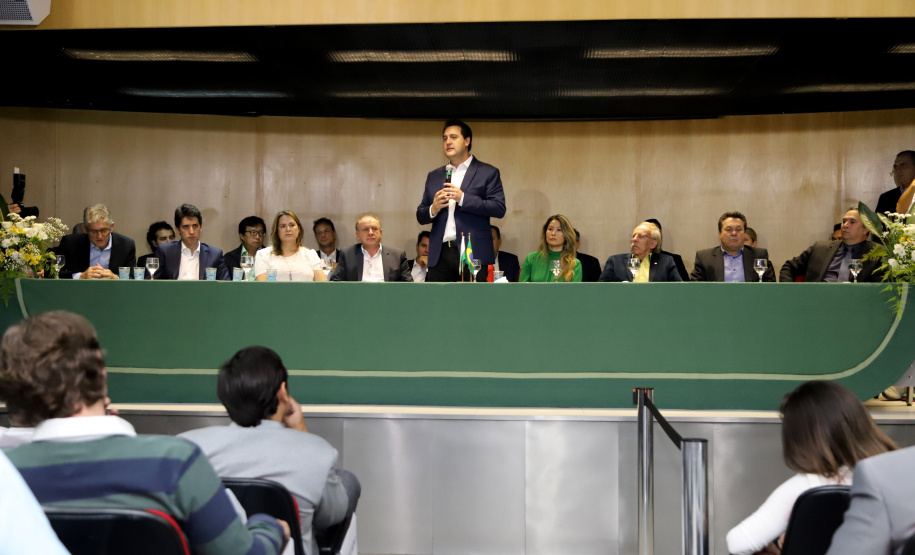 Governador Carlos Massa Ratinho Júnior dá posse ao secretário do Desenvolvimento Urbano e de Obras Públicas, João Carlos Ortega  -  Curitiba, 14/02/2019  -  Foto: José Fernando Ogura/ANPr