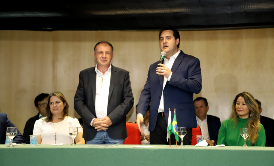 Governador Carlos Massa Ratinho Júnior dá posse ao secretário do Desenvolvimento Urbano e de Obras Públicas, João Carlos Ortega  -  Curitiba, 14/02/2019  -  Foto: José Fernando Ogura/ANPr