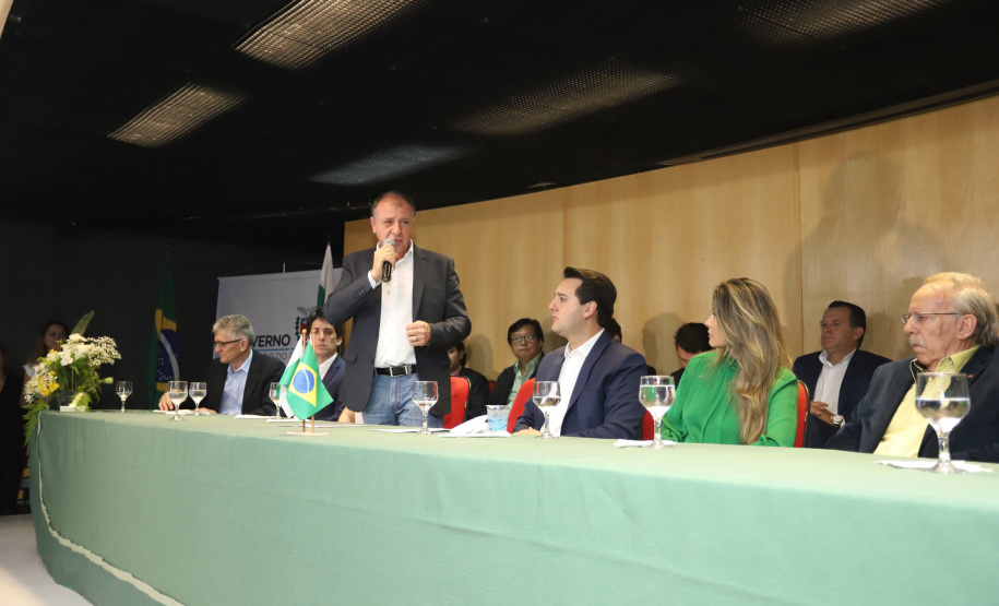 Governador Carlos Massa Ratinho Júnior dá posse ao secretário do Desenvolvimento Urbano e de Obras Públicas, João Carlos Ortega  -  Curitiba, 14/02/2019  -  Foto: José Fernando Ogura/ANPr