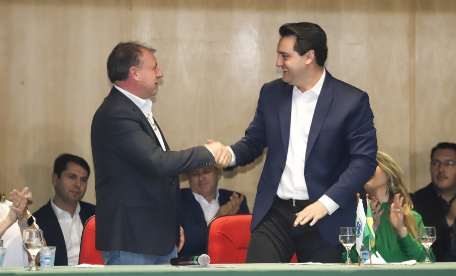 Governador Carlos Massa Ratinho Júnior dá posse ao secretário do Desenvolvimento Urbano e de Obras Públicas, João Carlos Ortega - Curitiba, 14/02/2019 - Foto: Rodrigo Felix Leal/ANPr