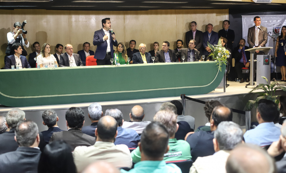 Governador Carlos Massa Ratinho Júnior dá posse ao secretário do Desenvolvimento Urbano e de Obras Públicas, João Carlos Ortega - Curitiba, 14/02/2019 - Foto: Rodrigo Felix Leal/ANPr