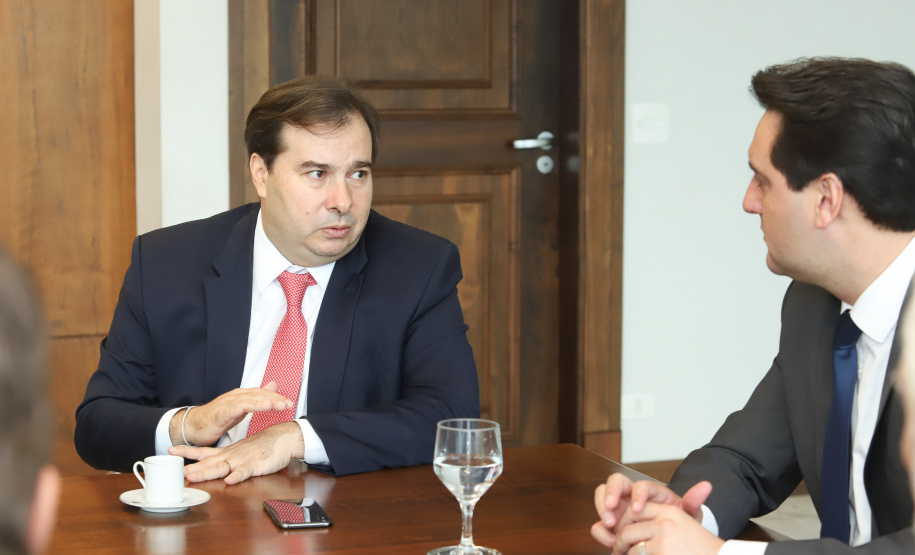 Governador Carlos Massa Ratinho Júnior recebe o presidente da Câmara dos Deputados, Rodrigo Maia. Curitiba, 15/02/2019. Foto: Rodrigo Felix Leal/ANPr