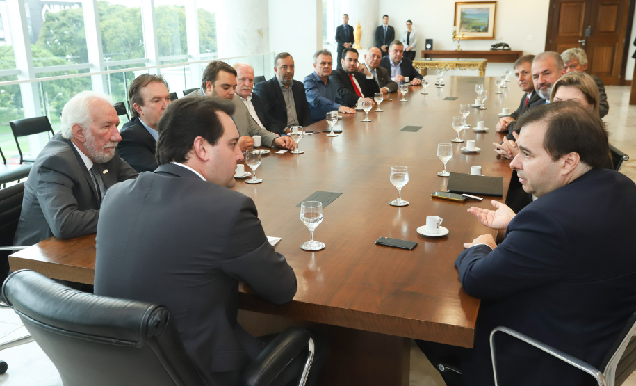 Governador Carlos Massa Ratinho Júnior recebe o presidente da Câmara dos Deputados, Rodrigo Maia. Curitiba, 15/02/2019. Foto: Rodrigo Felix Leal/ANPr