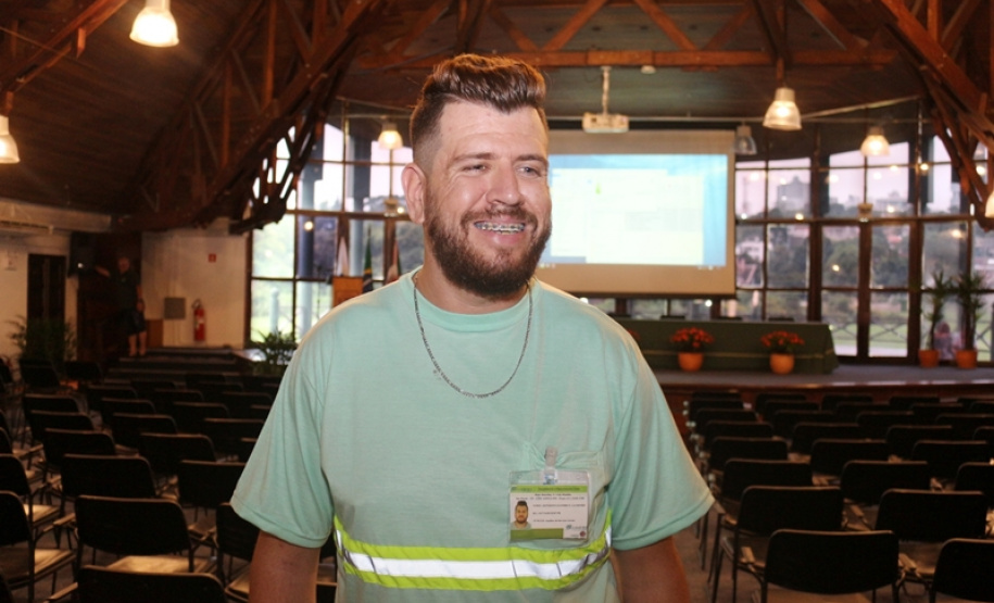 A Companhia de Saneamento do Paraná (Sanepar) e a Secretaria Municipal do Meio Ambiente de Curitiba vão reforçar a parceria nos próximos meses para a despoluição dos rios urbanos de Curitiba.    Na imagem, eferson faz parte da equipe que vai atuar neste trabalho  -  Curitiba, 15/02/2019  -  Foto: Divulgação Sanepar
