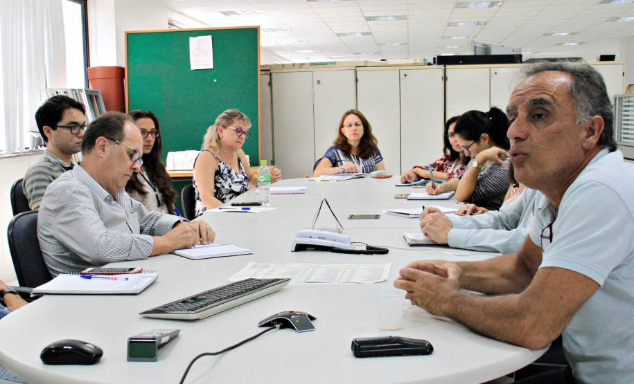 Cordenadores e técnicos dos Escritórios Regionais do Serviço Social Autônomo Paranacidade, órgão ligado à Secretaria de Estado do Desenvolvimento Urbano, participam a partir desta segunda-feira (18) da capacitação para uso do Portal dos Municípios do Paraná.  -   Curitiba, 18/02/2019  -  Foto: Divulgação SEDU