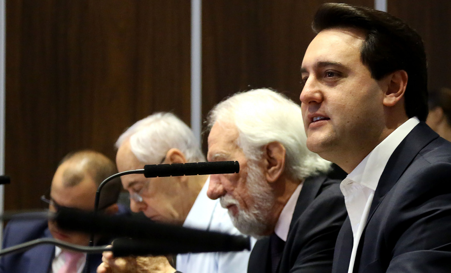 Reunião de secretariado, a pedido do governador Carlos Massa Ratinho Junior, a Controladoria Geral do Estado (GGE) editou uma resolução e solicitou a todos os secretários de Estado a divulgação das suas respectivas agendas nos portais institucionais das pastas. O objetivo é disponibilizar a ferramenta para consulta pública até o começo de março. Curitiba,19/02/2019 Foto:Jaelson Lucas / ANPr