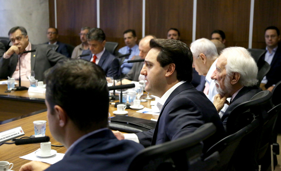 Reunião de secretariado, a pedido do governador Carlos Massa Ratinho Junior, a Controladoria Geral do Estado (GGE) editou uma resolução e solicitou a todos os secretários de Estado a divulgação das suas respectivas agendas nos portais institucionais das pastas. O objetivo é disponibilizar a ferramenta para consulta pública até o começo de março. Curitiba,19/02/2019 Foto:Jaelson Lucas / ANPr