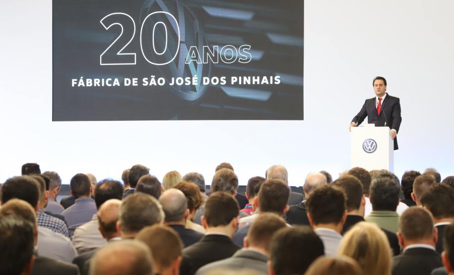 Governador Carlos Massa Ratinho Júnior participa da solenidade de comemoração de 20 anos da Volkswagen no Paraná. - São José dos Pinhais, 19/02/2019 - Foto: José Fernando Ogura/ANPr