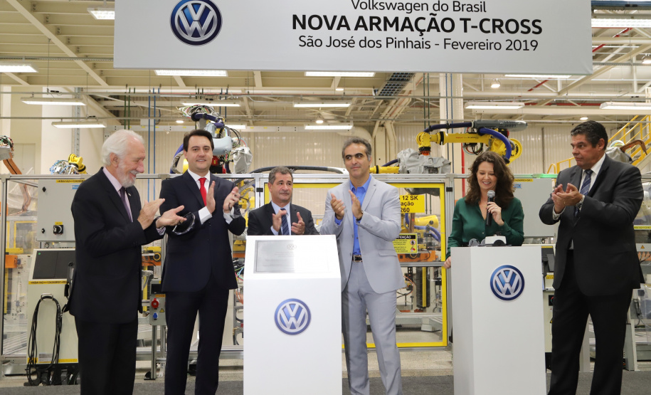 Governador Carlos Massa Ratinho Júnior participa da solenidade de comemoração de 20 anos da Volkswagen no Paraná. - São José dos Pinhais, 19/02/2019 - Foto: José Fernando Ogura/ANPr