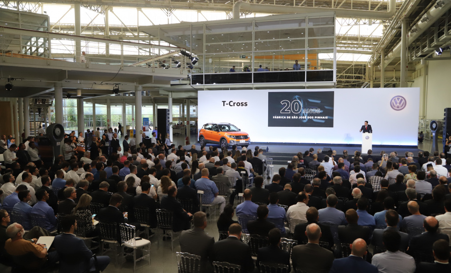 Governador Carlos Massa Ratinho Júnior participa da solenidade de comemoração de 20 anos da Volkswagen no Paraná. - São José dos Pinhais, 19/02/2019 - Foto: José Fernando Ogura/ANPr