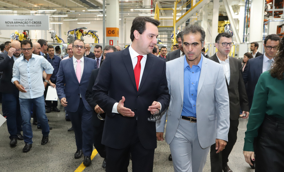 Governador Carlos Massa Ratinho Júnior participa da solenidade de comemoração de 20 anos da Volkswagen no Paraná. - São José dos Pinhais, 19/02/2019 - Foto: Rodrigo Felix Leal/ANPr