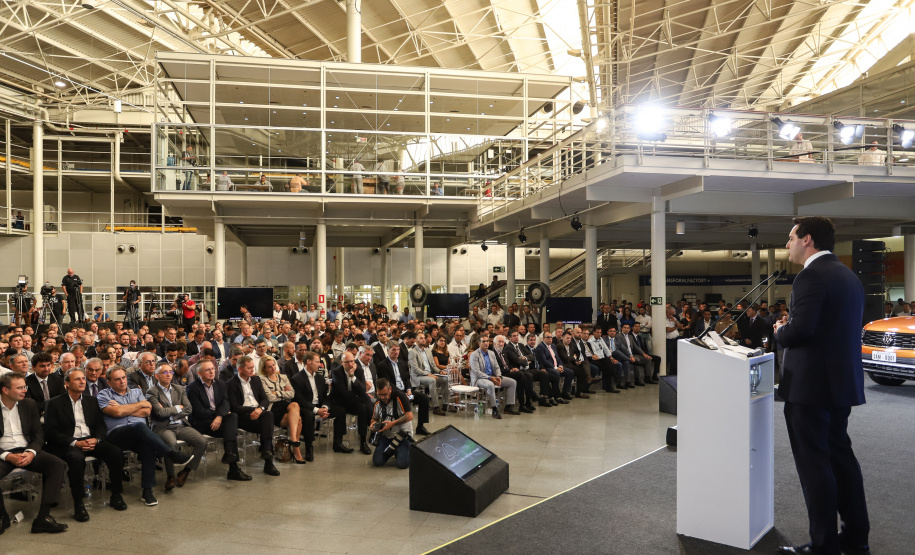 Governador Carlos Massa Ratinho Júnior participa da solenidade de comemoração de 20 anos da Volkswagen no Paraná. - São José dos Pinhais, 19/02/2019 - Foto: Rodrigo Felix Leal/ANPr