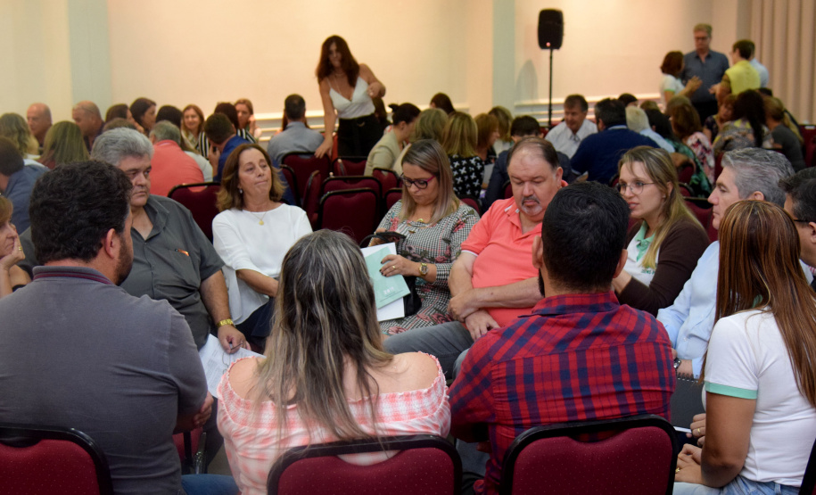 A regionalização da saúde foi o tema principal de uma reunião realizada nesta terça-feira (19) em Curitiba. Foi o primeiro encontro do ano da Comissão Intergestores Bipartite do Paraná (CIB) para discutir o Planejamento Regional Integrado (PRI).  -  Curitiba, 19/02/2019  -  Foto: Divulgação SESA