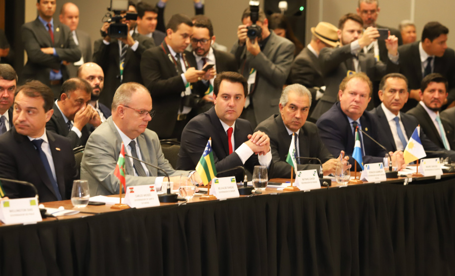 O governador Carlos Massa Ratinho Junior participou nesta quarta-feira (20), em Brasília, do Fórum de Governadores, que reuniu os chefes do Executivo dos 26 Estados e do Distrito Federal.   -  Brasília, 20/02/2019  -  Foto: Rodrigo Félix Leal/ANPr