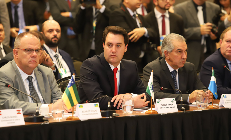 O governador Carlos Massa Ratinho Junior participou nesta quarta-feira (20), em Brasília, do Fórum de Governadores, que reuniu os chefes do Executivo dos 26 Estados e do Distrito Federal.   -  Brasília, 20/02/2019  -  Foto: Rodrigo Félix Leal/ANPr