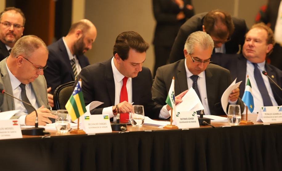 O governador Carlos Massa Ratinho Junior participou nesta quarta-feira (20), em Brasília, do Fórum de Governadores, que reuniu os chefes do Executivo dos 26 Estados e do Distrito Federal.   -  Brasília, 20/02/2019  -  Foto: Rodrigo Félix Leal/ANPr