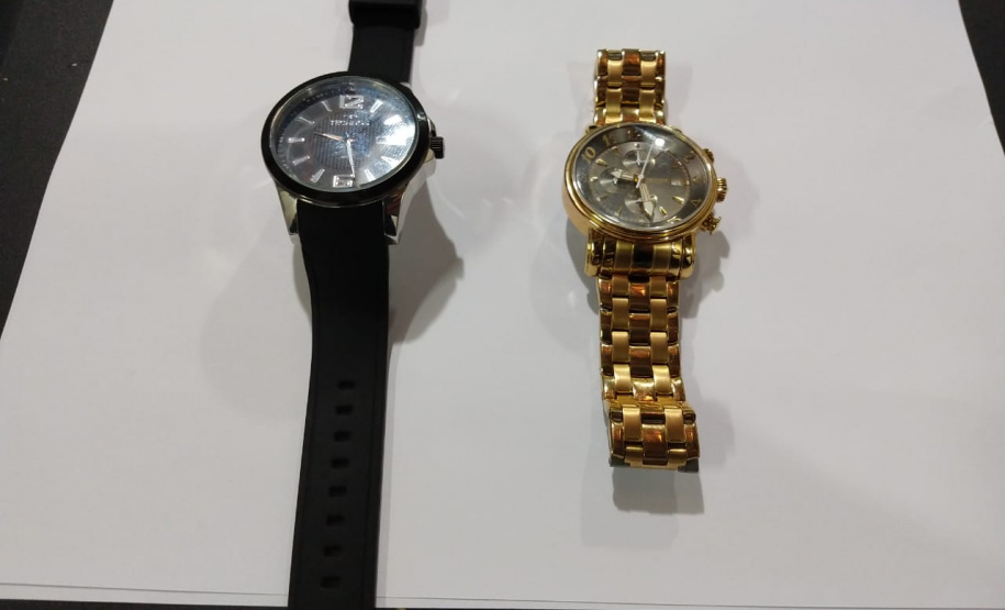 O Centro de Operações Policiais Especiais (Cope), da Polícia Civil do Paraná, prendeu nesta terça-feira (19) Leonardo de Sena, 24 anos, suspeito de assaltar uma joalheria do Shopping Mueller, de Curitiba. O rapaz, que é foragido da prisão, foi encontrado pelos policiais no bairro Sitio Cercado, menos de 24 horas após o assalto. - Curitiba, 20/02/2019 - Foto: Divulgação SESP