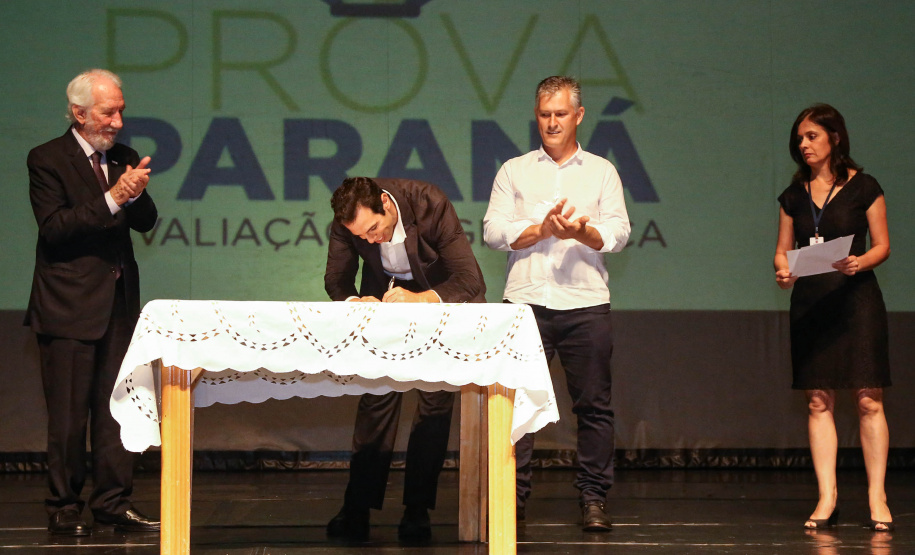 A Secretaria de Educação do Paraná realizou nesta quarta-feira (20), em Curitiba, o Seminário de Cooperação Pedagógica com Município