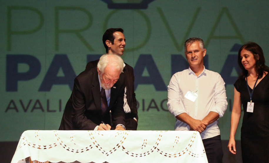 A Secretaria de Educação do Paraná realizou nesta quarta-feira (20), em Curitiba, o Seminário de Cooperação Pedagógica com Município