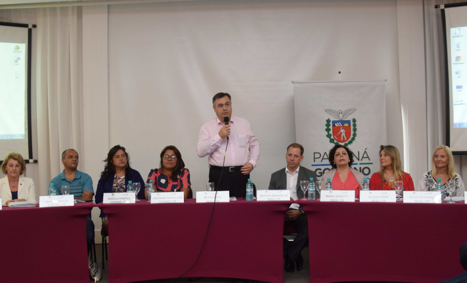 A necessidade de mudança e o compromisso com a transparência foram os pontos fortes da primeira reunião ordinária, deste ano, da Comissão Intergestores Bipartite (CIB), que reúne representantes estaduais e municipais na discussão e pactuação de ações na área de saúde no Paraná. O encontro que contou com a presença de cerca de 400 pessoas aconteceu nesta quarta-feira (20) em Curitiba. Foto: Diogo Pracz de Oliveira/SESA