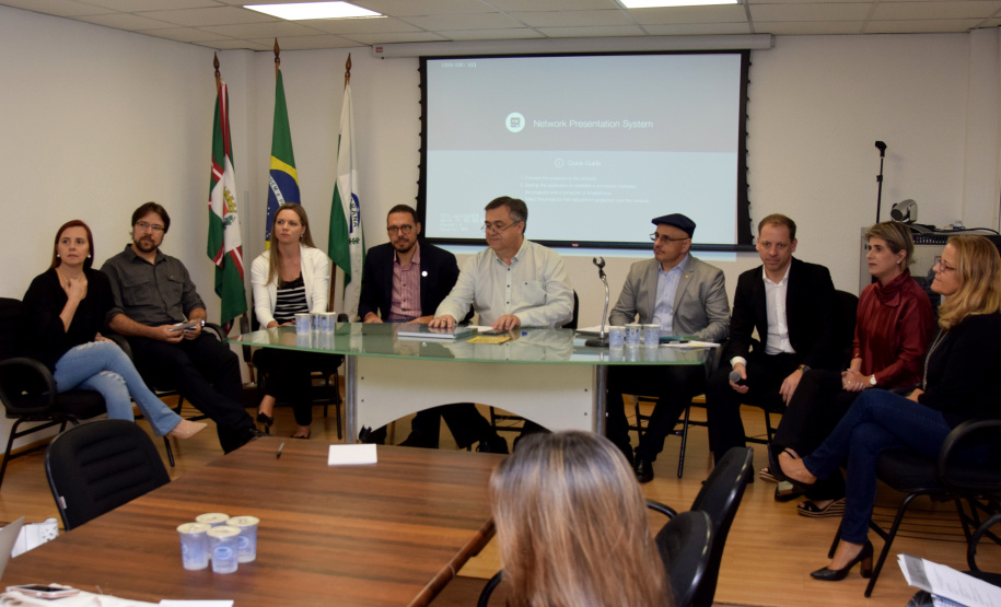 A Secretaria de Estado da Saúde em Curitiba, uma reunião para alinhamento das estratégias de controle da febre amarela. Além do Paraná, participam representantes de Santa Catarina, Rio Grande do Sul e de São Paulo, além do Ministério da Saúde e da Organização Panamericana de Saúde (Opas), com o apoio do Conselho Nacional de Secretários da Saúde. -  Curitiba, 21/02/2019  -  Foto: Divulgação SESA