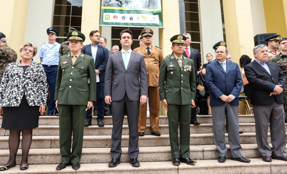 Os 74 anos da Tomada de Monte Castelo, batalha no Norte da Itália que marcou a participação da Força Expedicionária Brasileira (FEB) na Segunda Guerra Mundial, foram lembrados nesta quinta-feira (21/2), em cerimônia no Museu do Expedicionário, em Curitiba. O governador Carlos Massa Ratinho Junior participou no evento, junto com quatro expedicionários e familiares dos pracinhas.  -  Curitiba, 21/02/2019  -  Foto: Rodrigo Félix Leal/ANPr