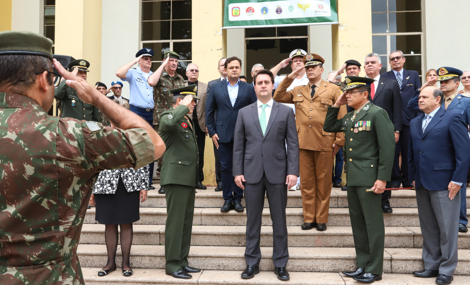 Os 74 anos da Tomada de Monte Castelo, batalha no Norte da Itália que marcou a participação da Força Expedicionária Brasileira (FEB) na Segunda Guerra Mundial, foram lembrados nesta quinta-feira (21/2), em cerimônia no Museu do Expedicionário, em Curitiba. O governador Carlos Massa Ratinho Junior participou no evento, junto com quatro expedicionários e familiares dos pracinhas.  -  Curitiba, 21/02/2019  -  Foto: Rodrigo Félix Leal/ANPr