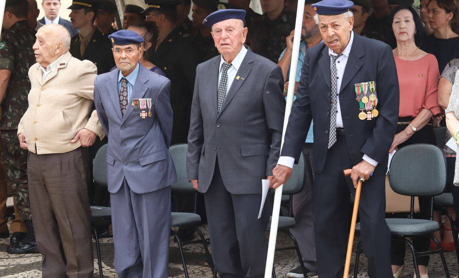 Os 74 anos da Tomada de Monte Castelo, batalha no Norte da Itália que marcou a participação da Força Expedicionária Brasileira (FEB) na Segunda Guerra Mundial, foram lembrados nesta quinta-feira (21/2), em cerimônia no Museu do Expedicionário, em Curitiba. O governador Carlos Massa Ratinho Junior participou no evento, junto com quatro expedicionários e familiares dos pracinhas.  -  Curitiba, 21/02/2019  -  Foto: Rodrigo Félix Leal/ANPr